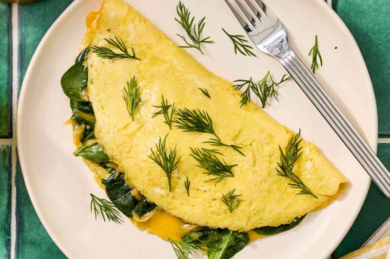 Cheddar and Spinach Omelette with Fresh Herbs Recipe