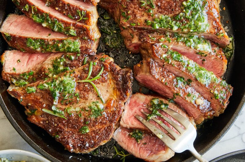 Juicy Grilled Ribeye Steak with Garlic Butter