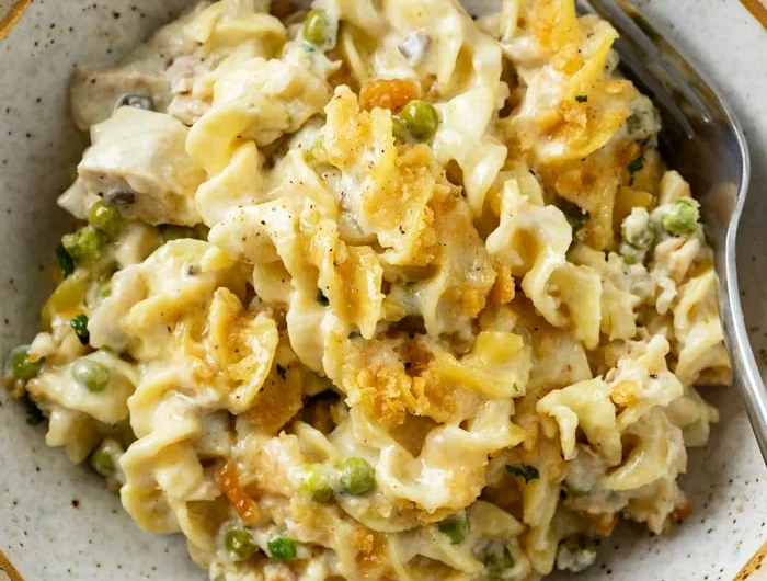 Creamy Tuna Noodle Casserole with Peas